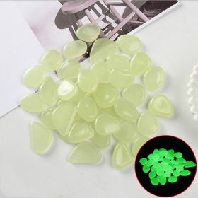 100 Luminous Stones Fluorescent Aquarium Pebbles Fish Tank Garden Luminous Stones (Option: Primary colors-50pc)